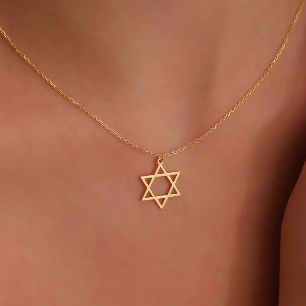 ✨✨Star Of David Thin Necklace✨✨ - Picture 3 of 5